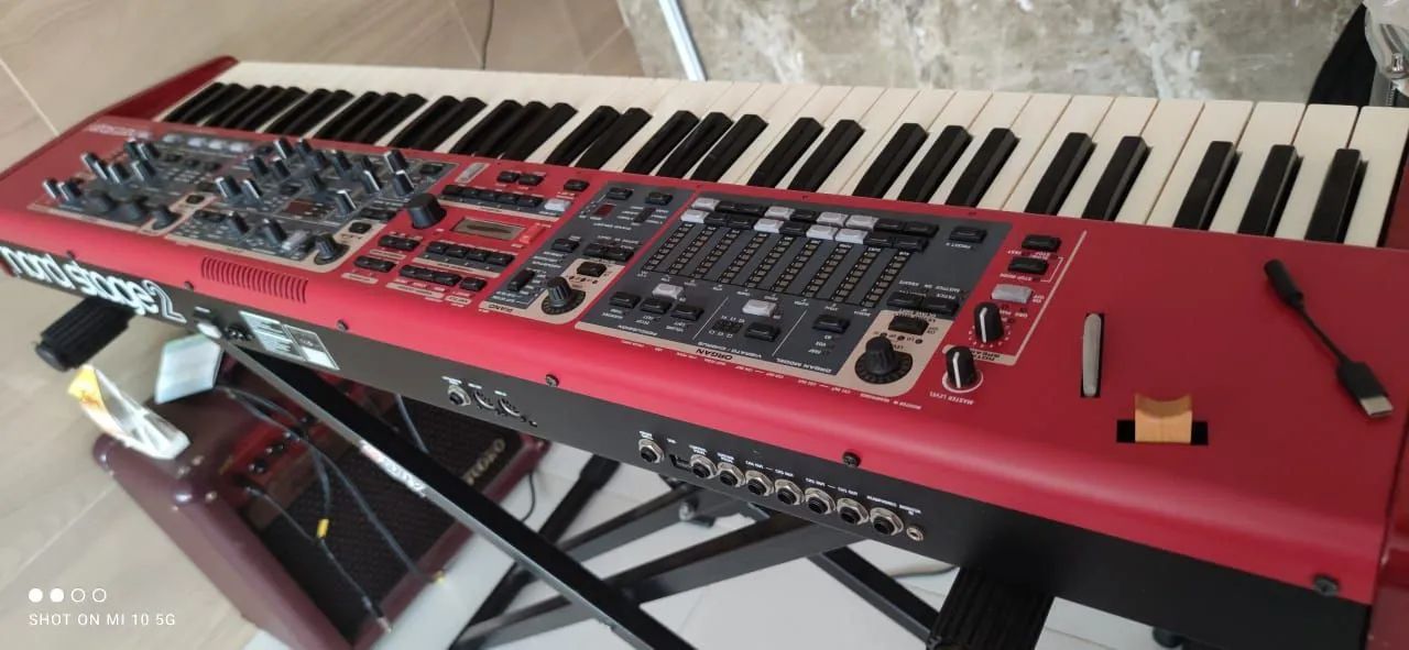 Nord Stag 2 teclado  - Foto 5