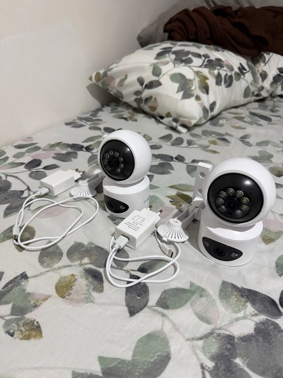 Duas Câmeras Wi-Fi  dual 