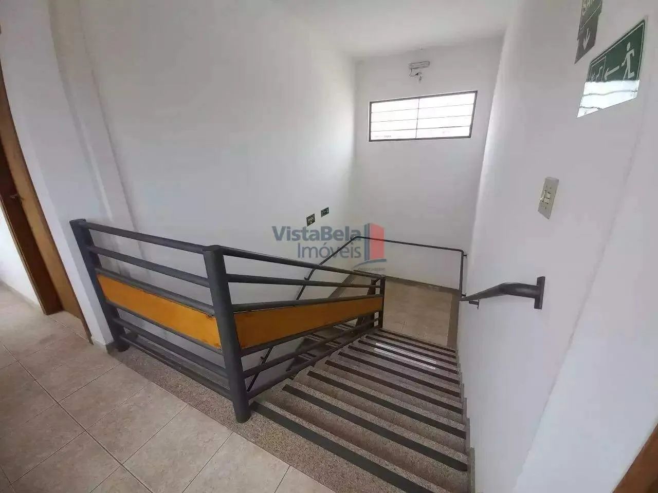 Sala Comercial para Aluguel | 61 m² no Centro, Pindamonhangaba  1 banheiro - Foto 4
