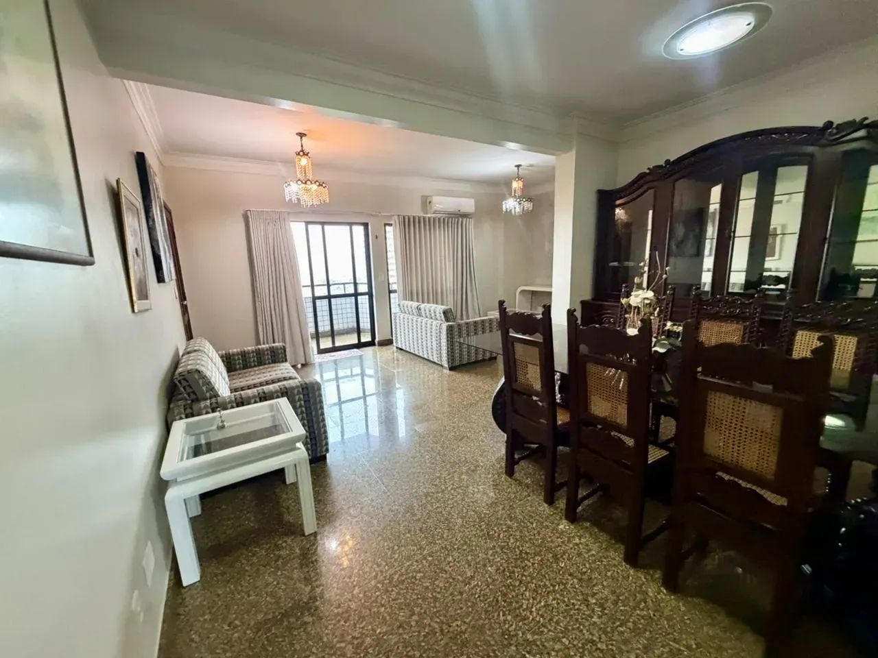 Blumenau - 3/4 (Sendo 2 suítes) - São Brás