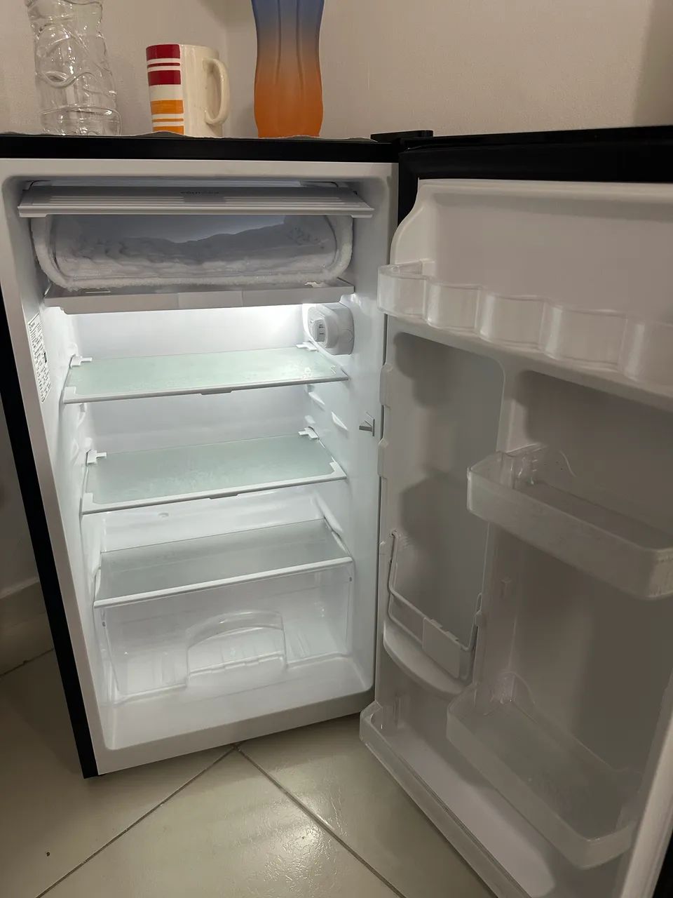 Frigobar Eletrolux 90L - Foto 2