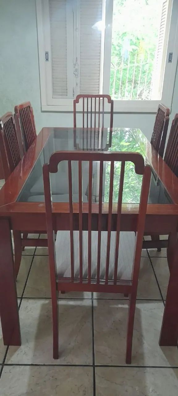 Mesa de Madeira com Vidro