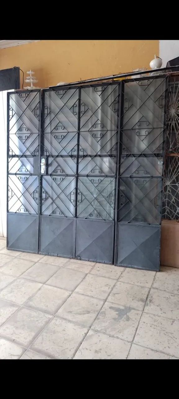 Portão 4 partes