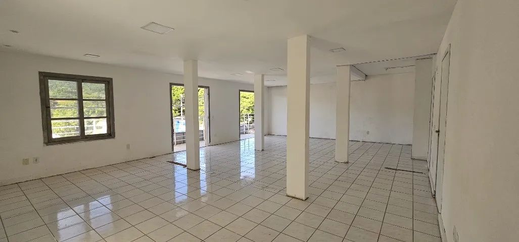 Sala Comercial Na Avenida Pequeno Príncipe - Foto 2