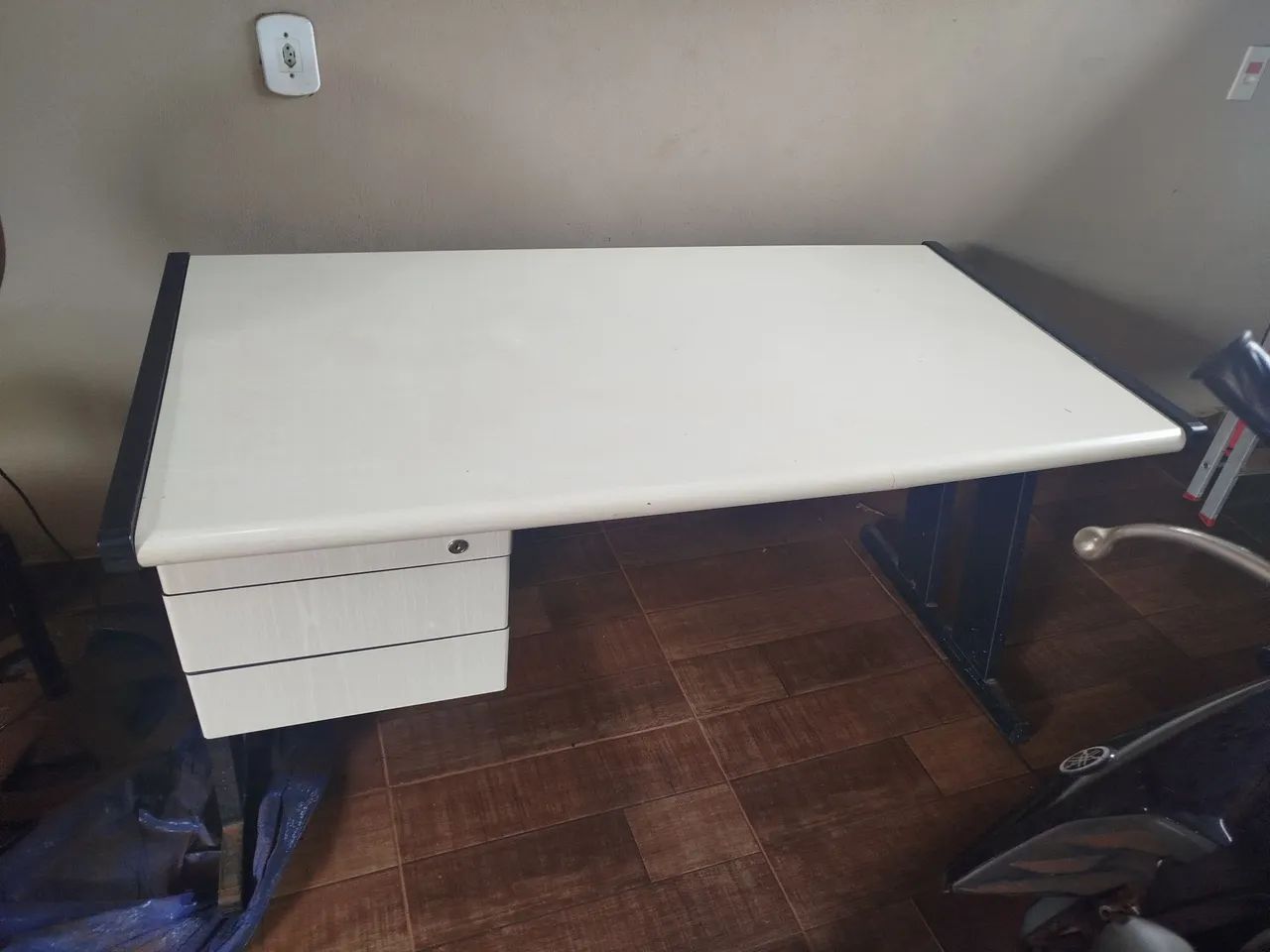 Mesa Escritório Grande