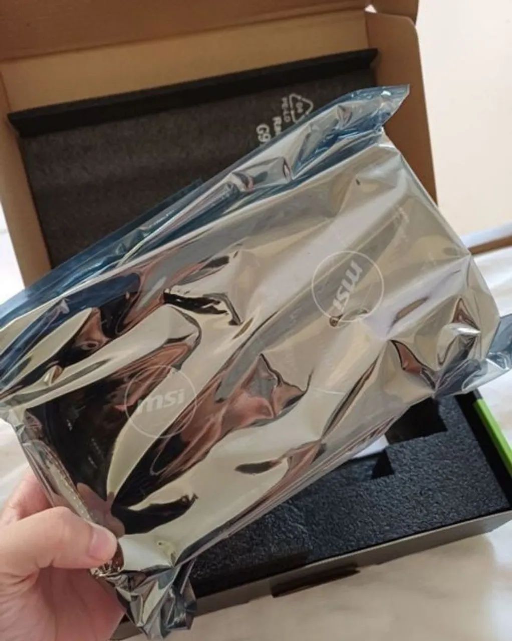 Vendo RTX 4060 VENTUS 2x BLACK OC MSI - Foto 3