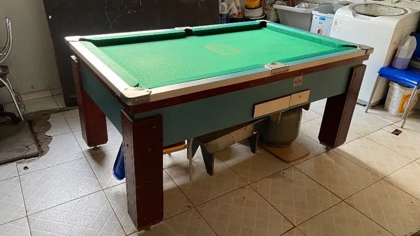 Mesa de bilhar de madeira para residência ( aceito proposta)