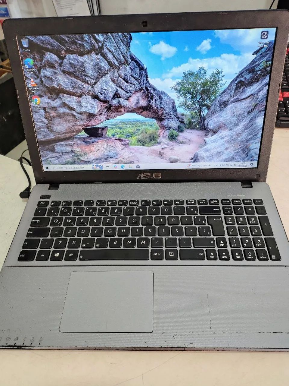 Notebook Asus AMD A4, 6 GB RAM, 120 GB SSD, Tela 15.6 Polegadas 