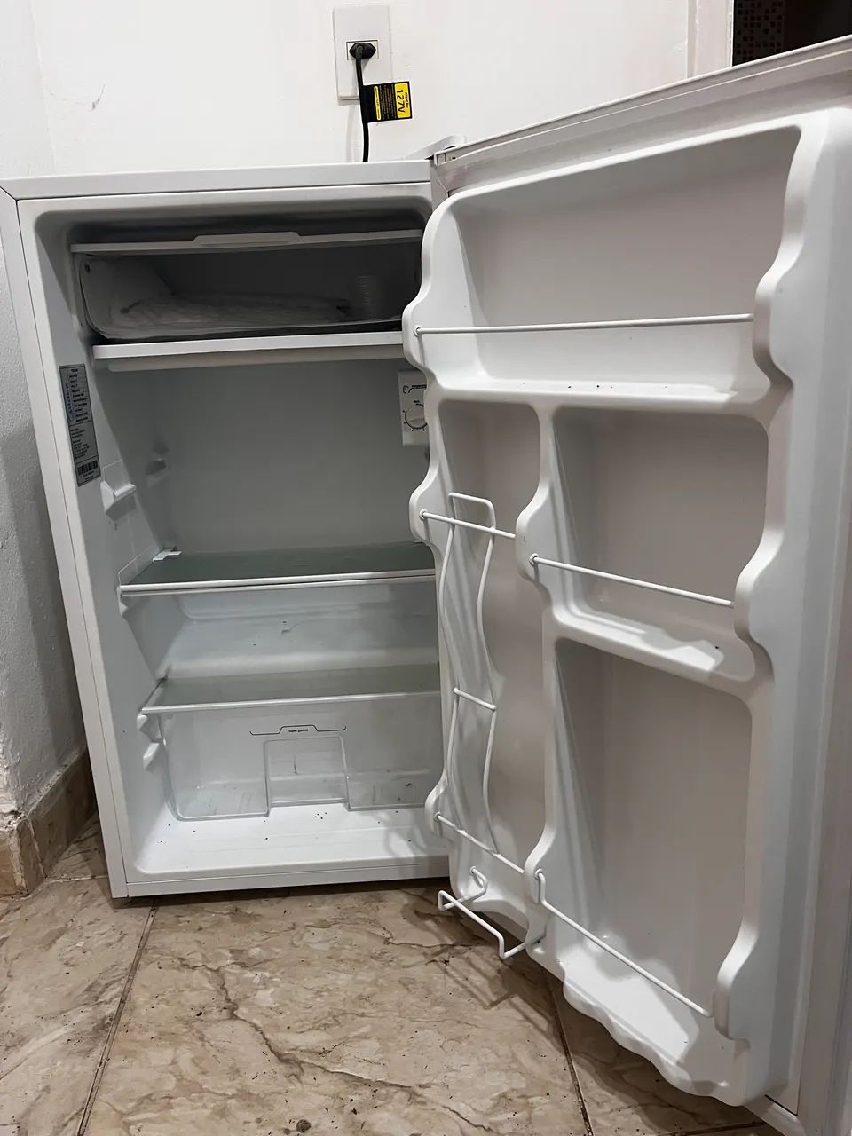 Frigobar Midea 93 L Inverter Bivolt - Foto 5