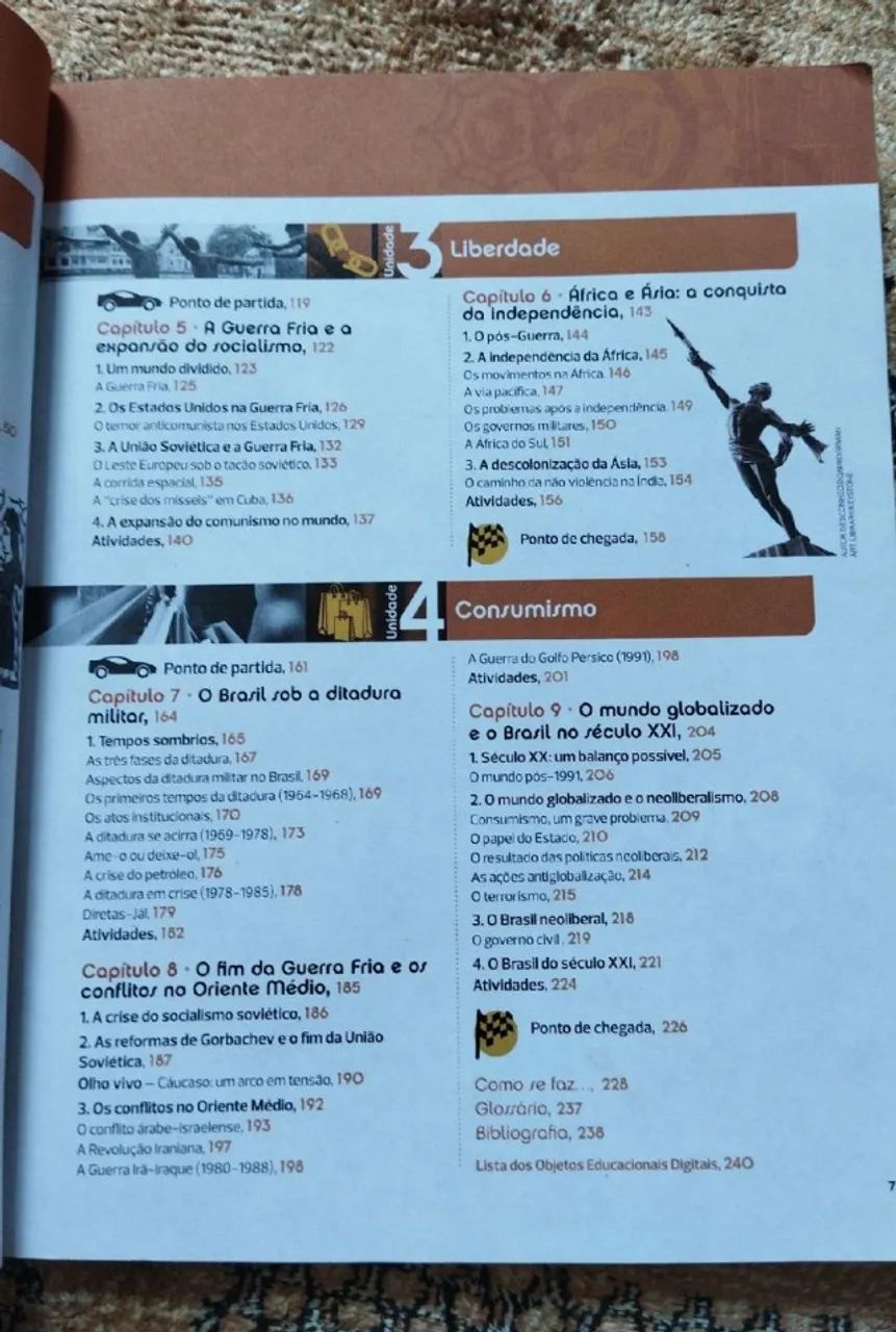 Livro Escolar de História - Foto 2