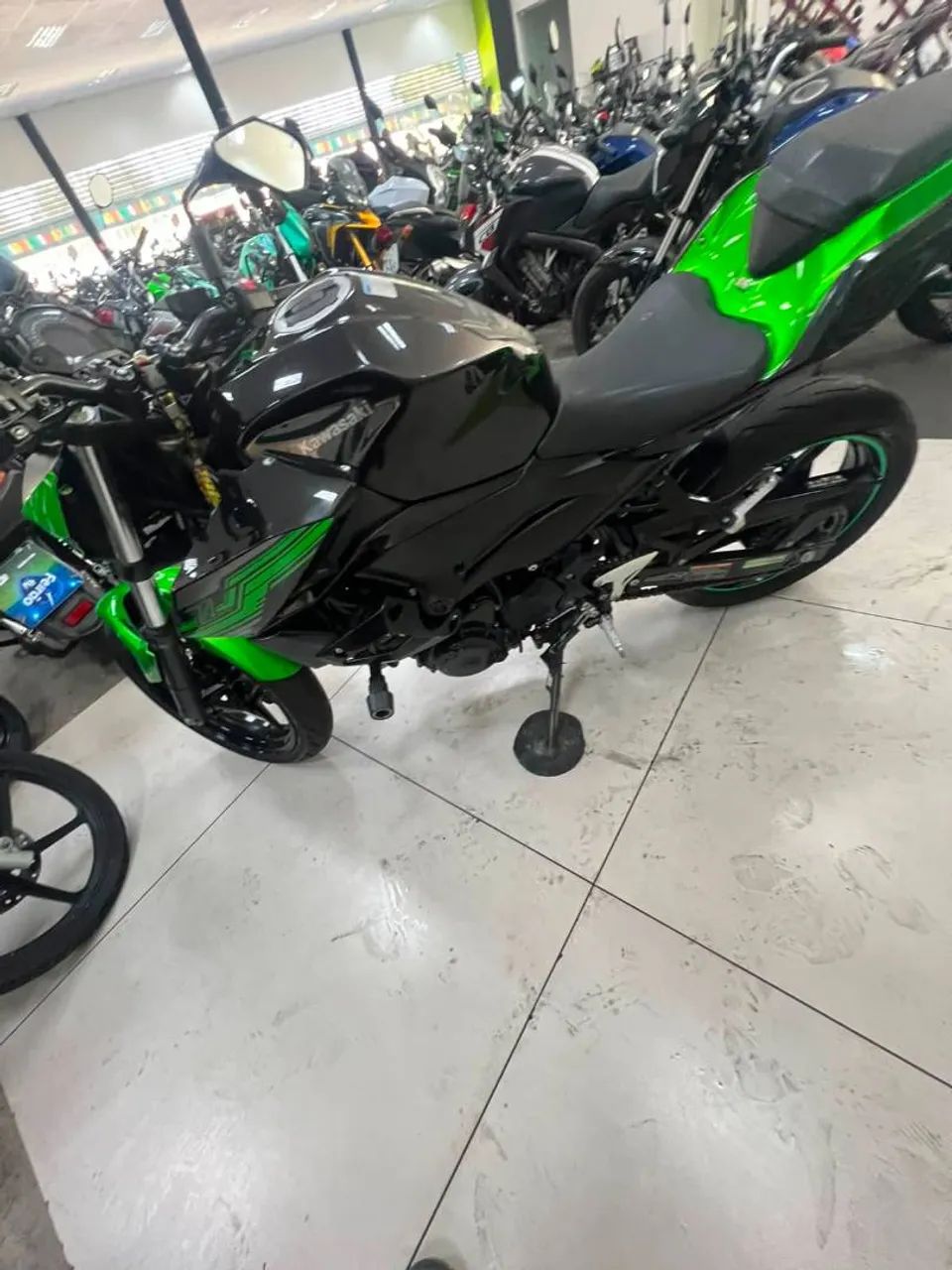 KAWASAKI Z400 - Foto 4