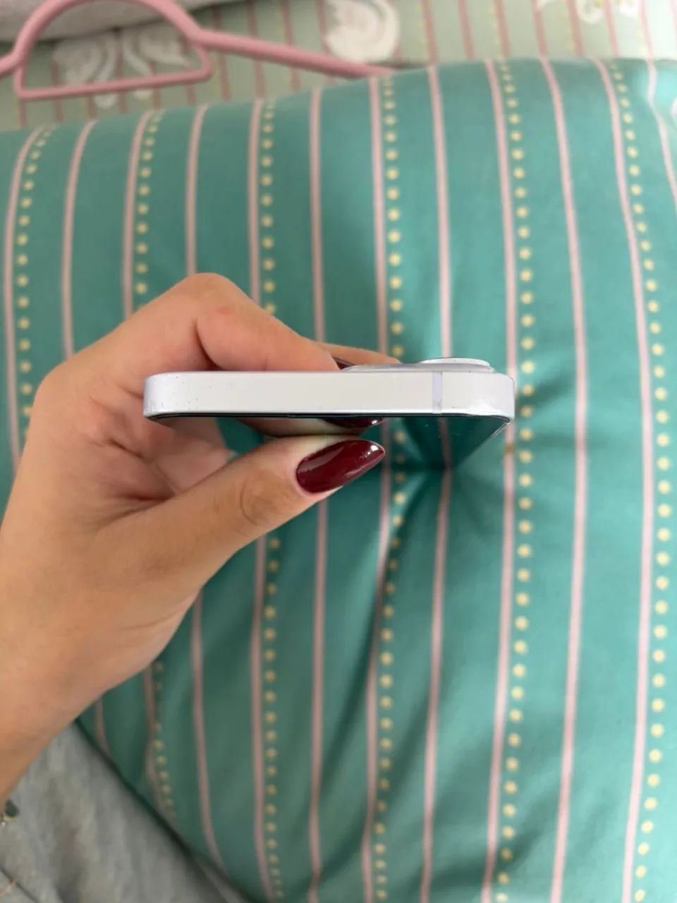 Vendo iPhone 14 Plus 256G lilás  - Foto 2