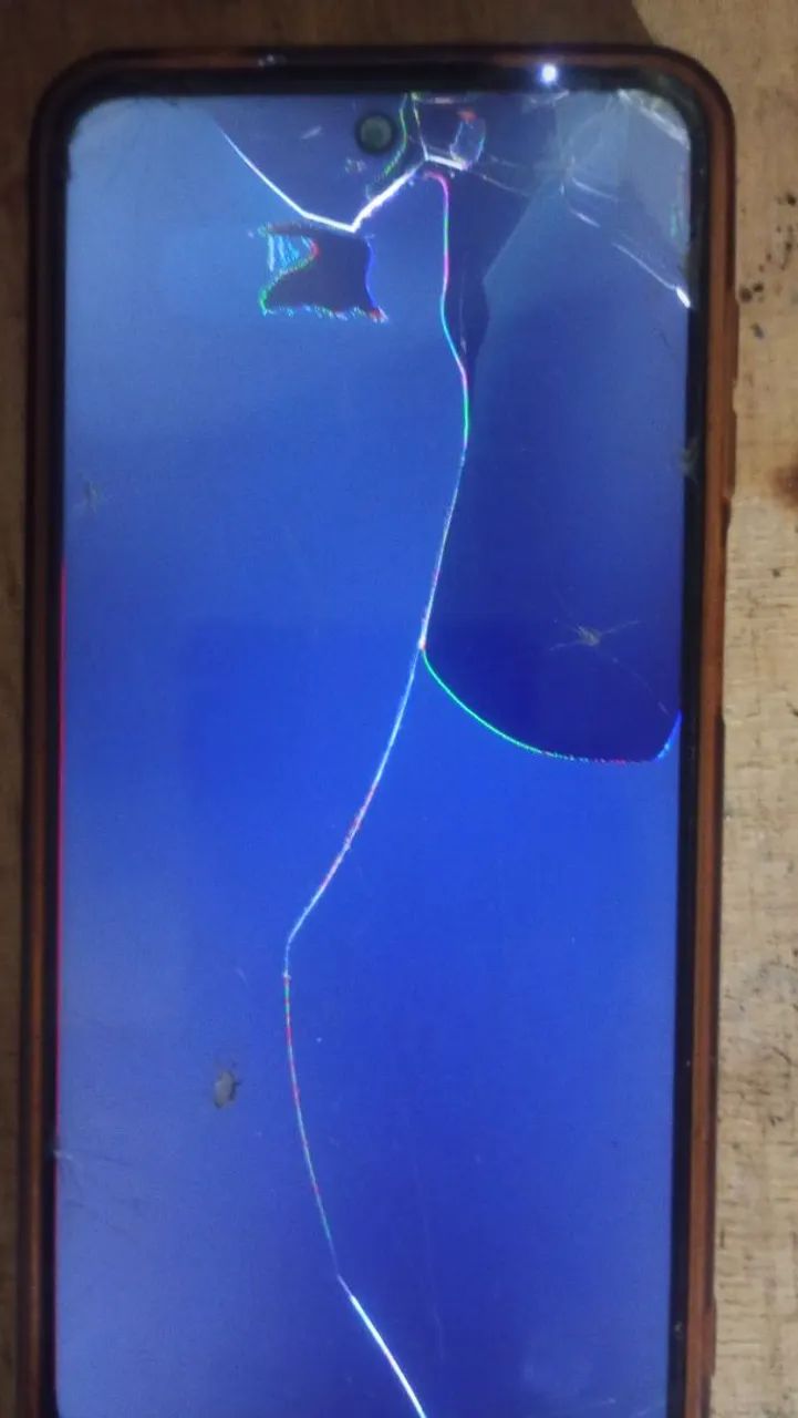 Moto g 22 funcionando com tela quebrada - Foto 2