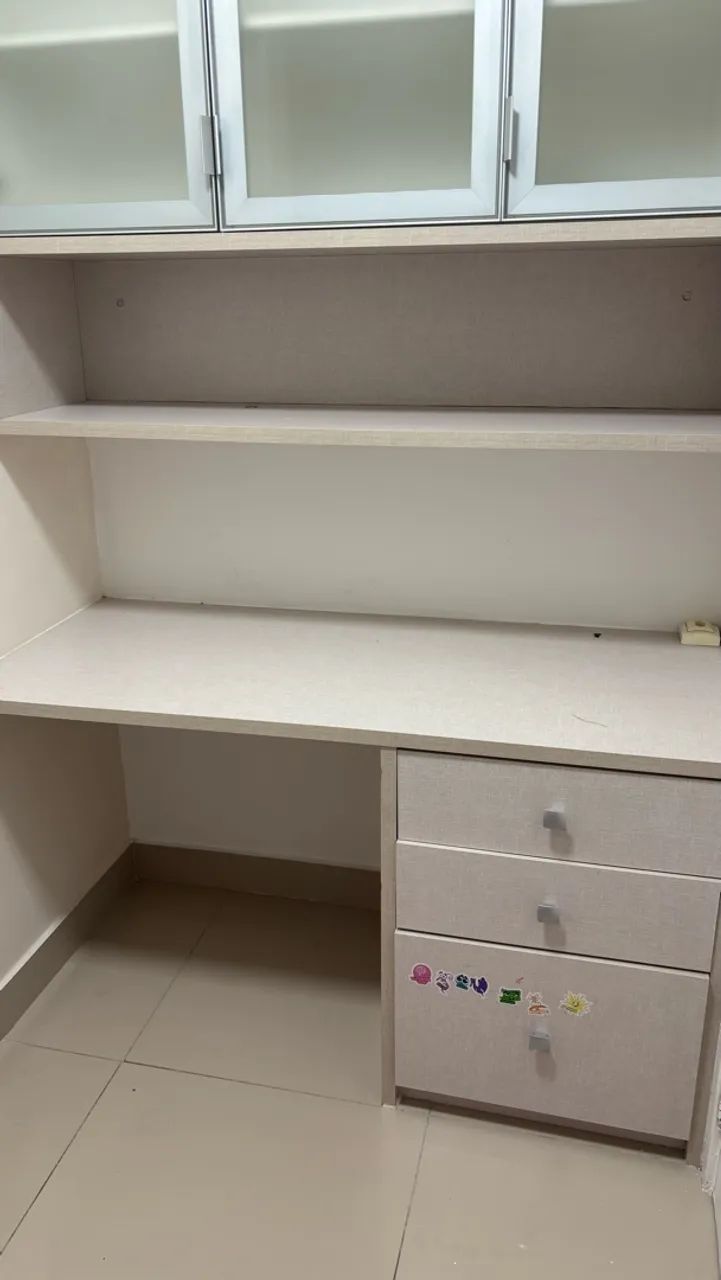 Escrivaninha e bancada suspensa  - Foto 3