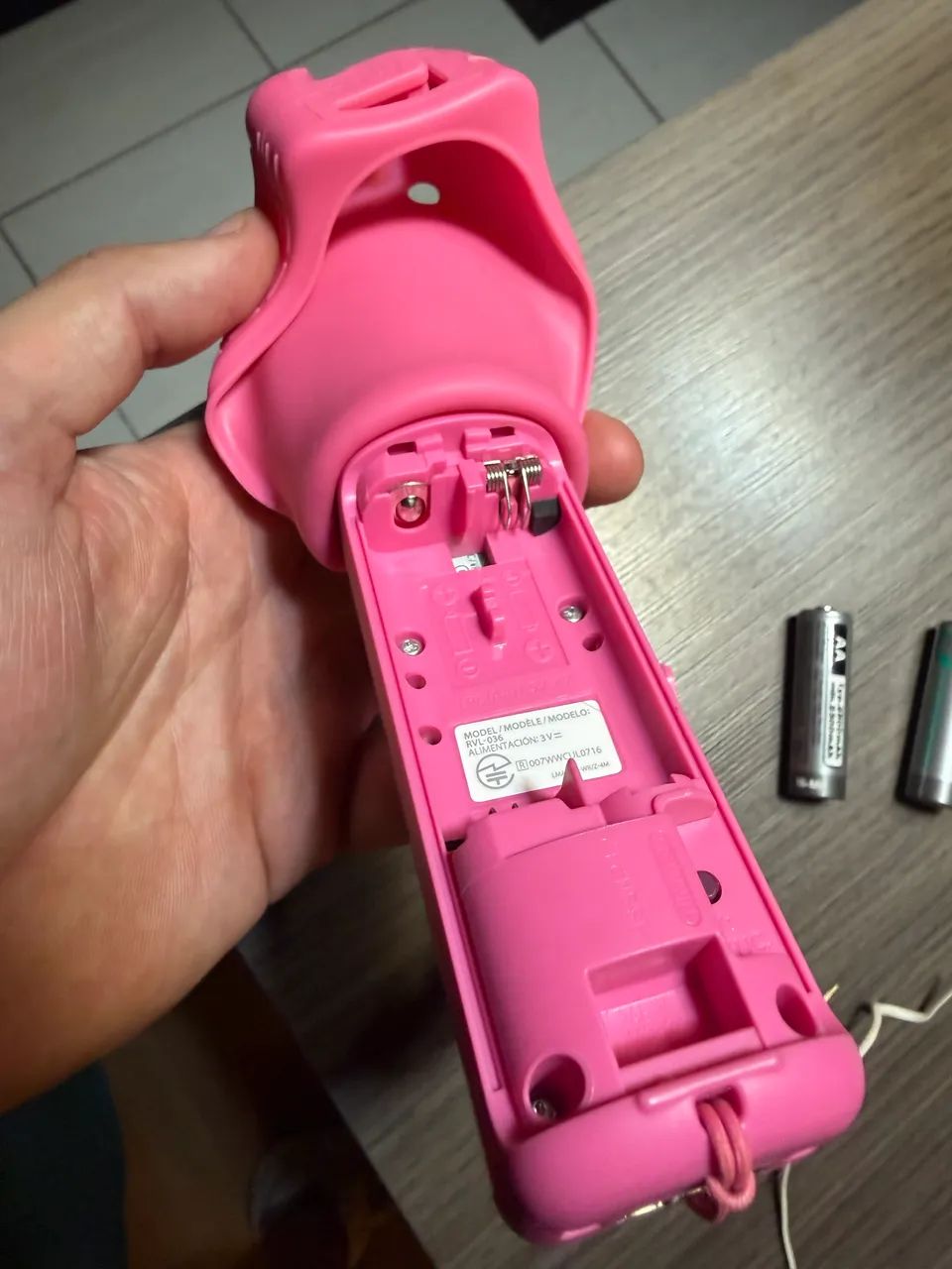Controle Wii Remote Princesa Peach Mario Rosa - Foto 3