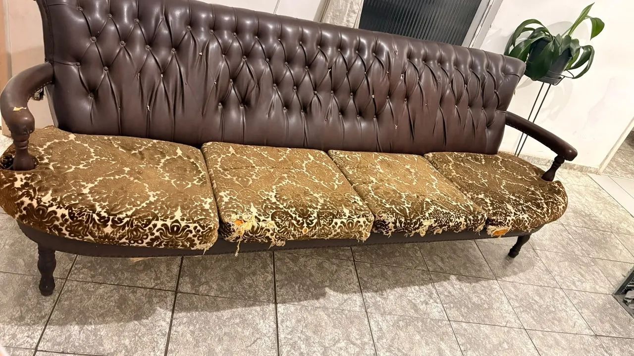 Sofa 3 lugares mais duas poltronas  - Foto 4