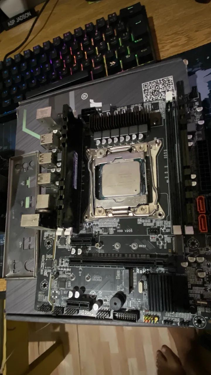 Kit Xeon processador E5- 2670 V3 + 16GB memória ram - Peças de