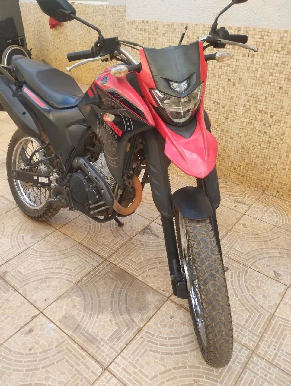 XTZ Lander 2024 - Foto 2