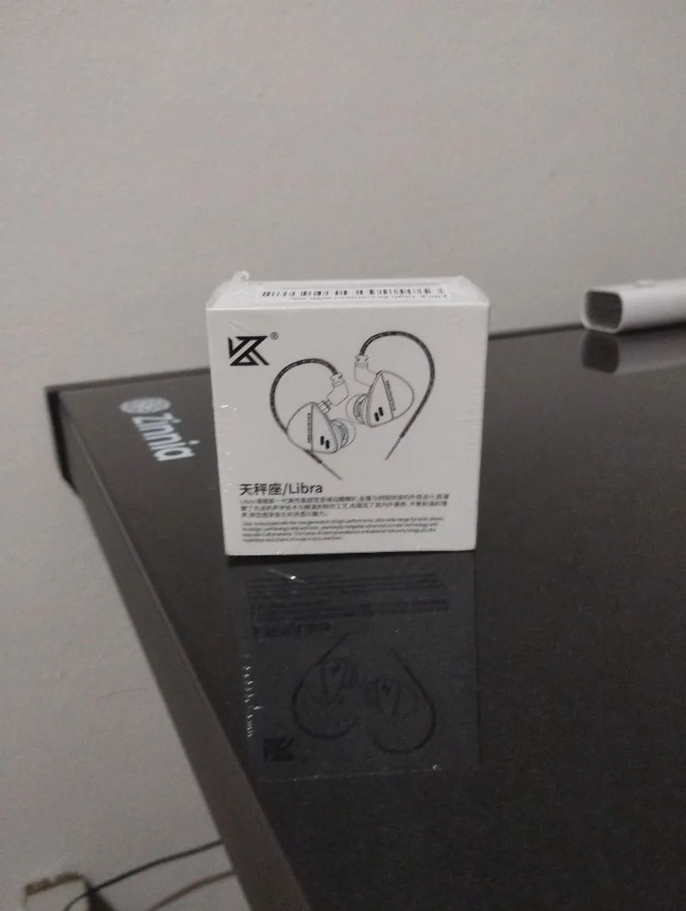 KZ Libra High Resolution Version, com Microfone