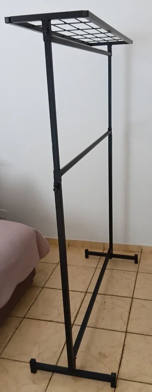 Arara de roupas  - Foto 2