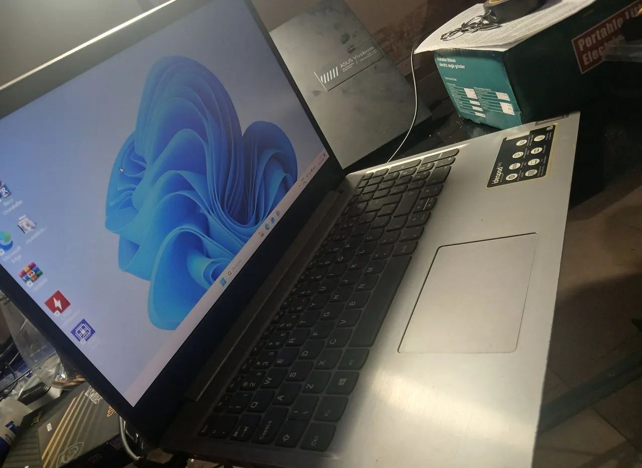 Notebook Lenovo com Ssd e Bateria - Foto 4