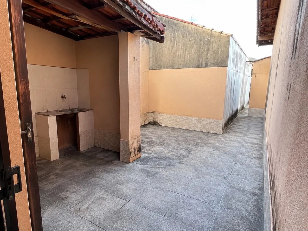 Casa pra vender no DIAS MACEDO, bem localizada - Foto 3