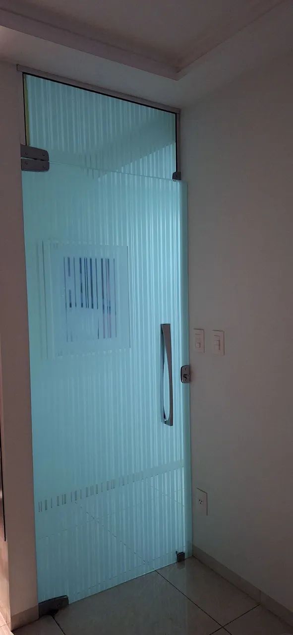 Tempered glass door with barcode-pattern design65675266497667122