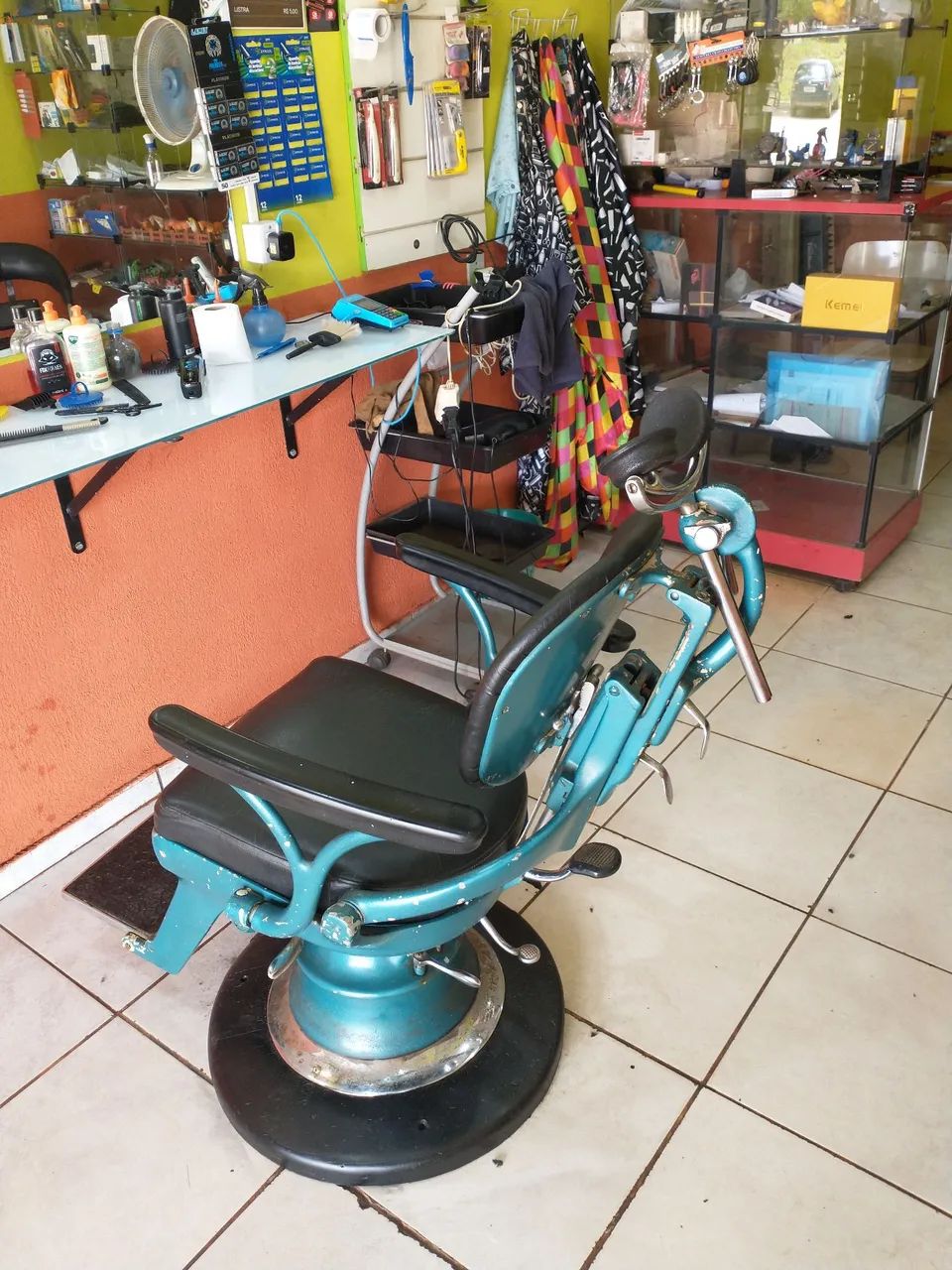 lindíssima cadeira de barbeiro 