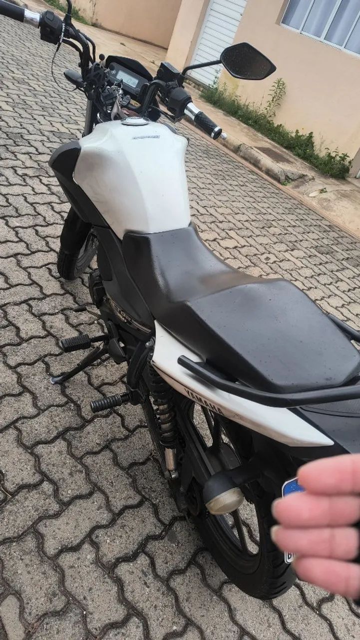 Vendo Moto Yamaha Factor 150 - Foto 3