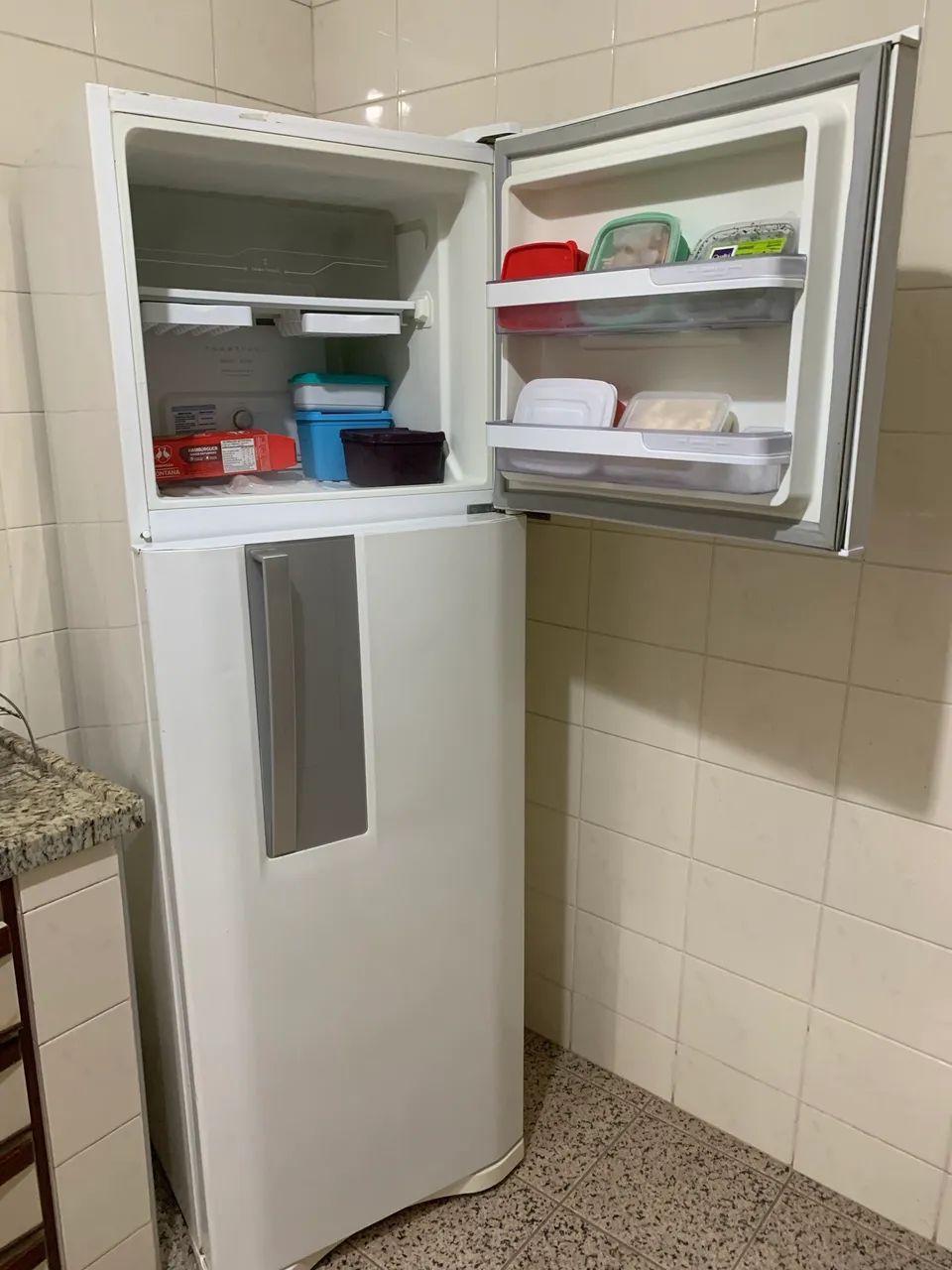 Vendo geladeira  - Foto 2