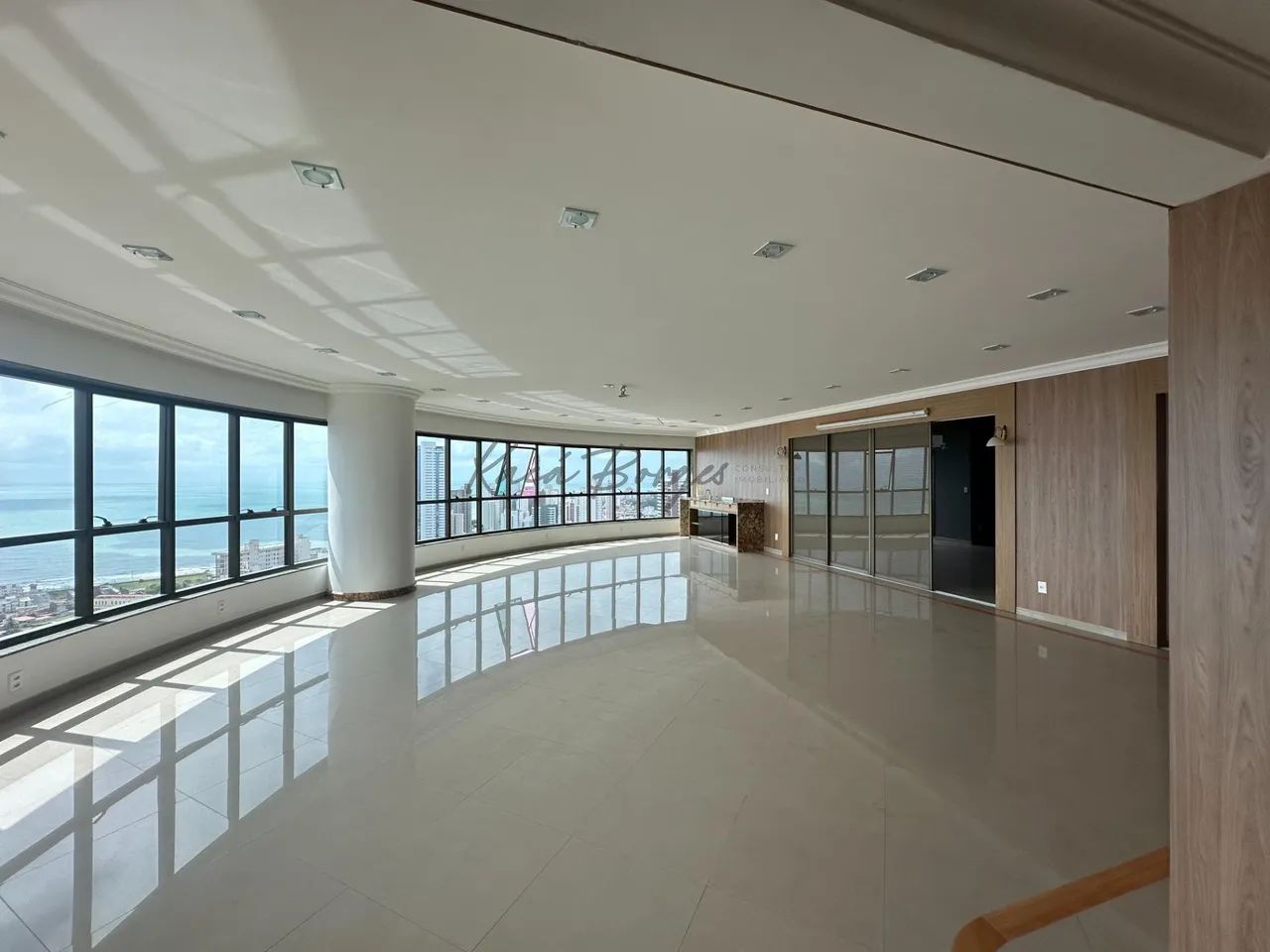 Excelente apartamento de 370m2