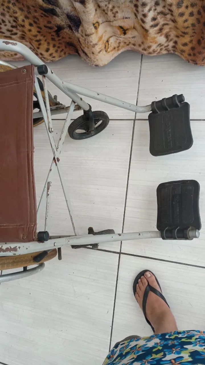 Cadeira de rodas  - Foto 3