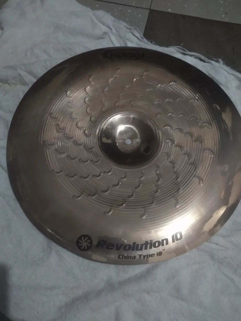 China Orion Revolution 10 - 18 Polegadas