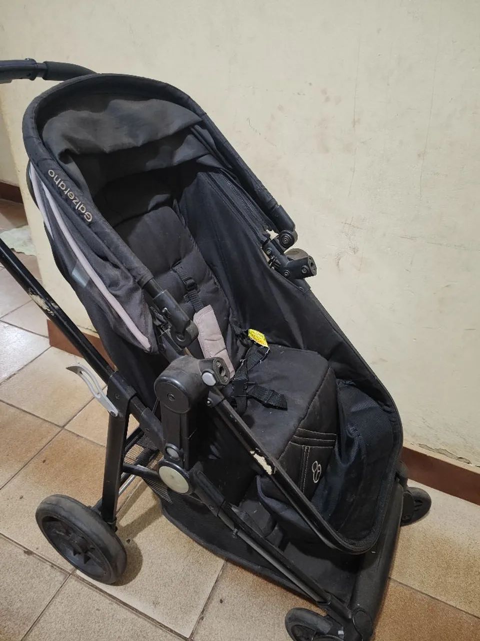 Carrinho de bebê Galzerano com bebê conforto  - Foto 3