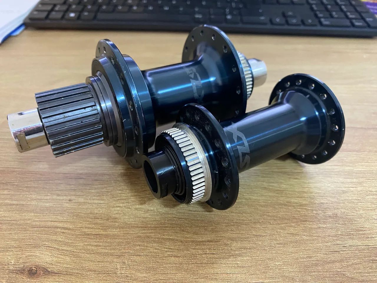 Par Cubos Shimano SLX M7110-B Boost - Foto 3