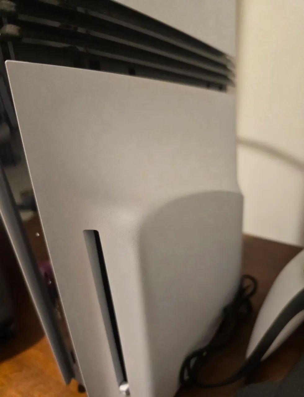 PLAYSTATION 5 PRO COM LEITOR DE DISCOS - Foto 3