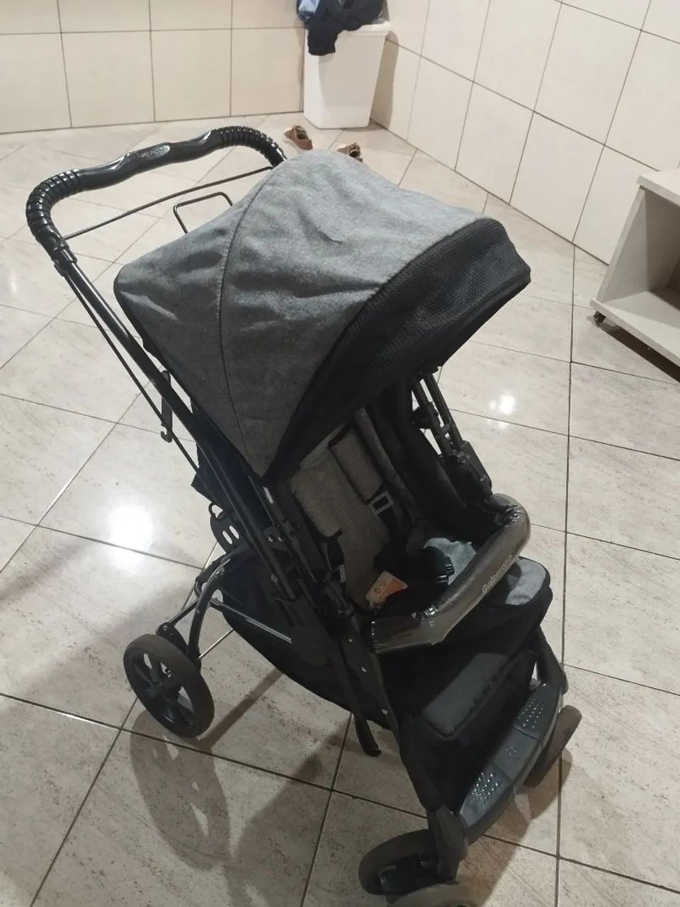 Carrinho de Bebê Galzerano - Ótimo estado - Foto 2