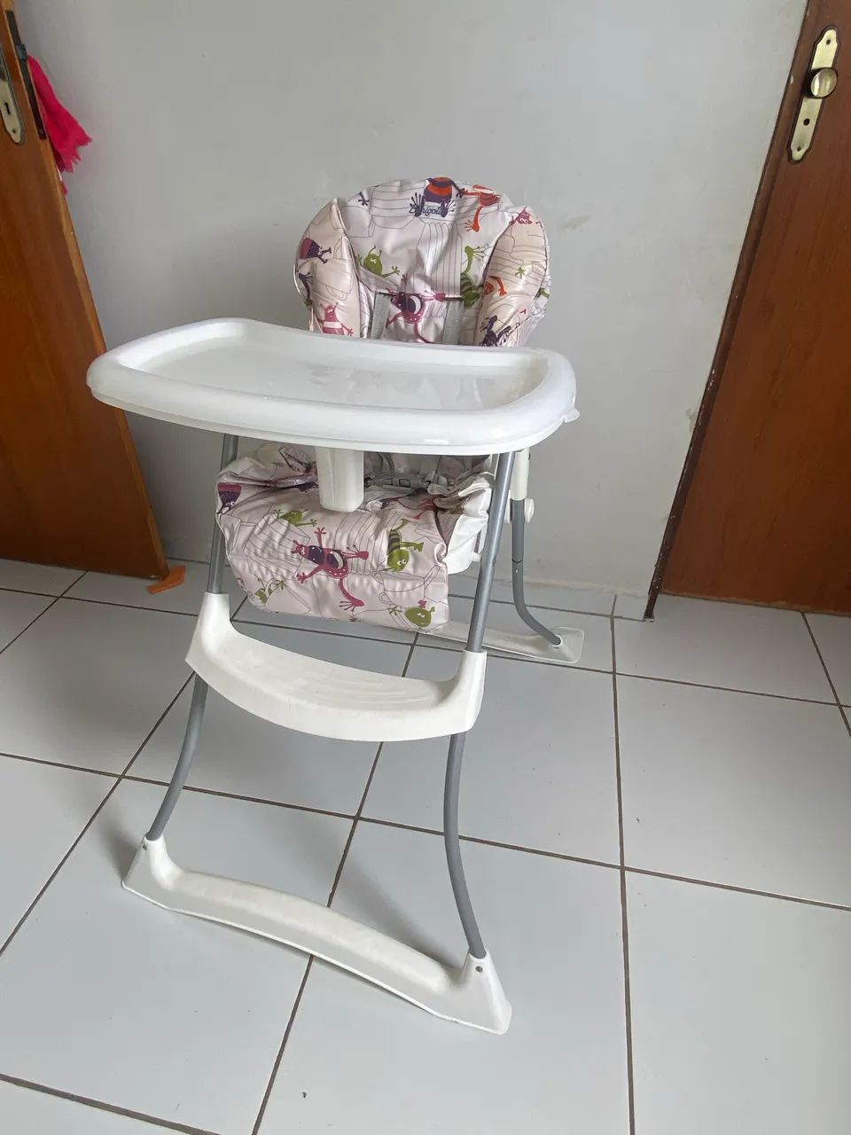 CADEIRA DE ALIMENTAR ( PAPA e SONECA )