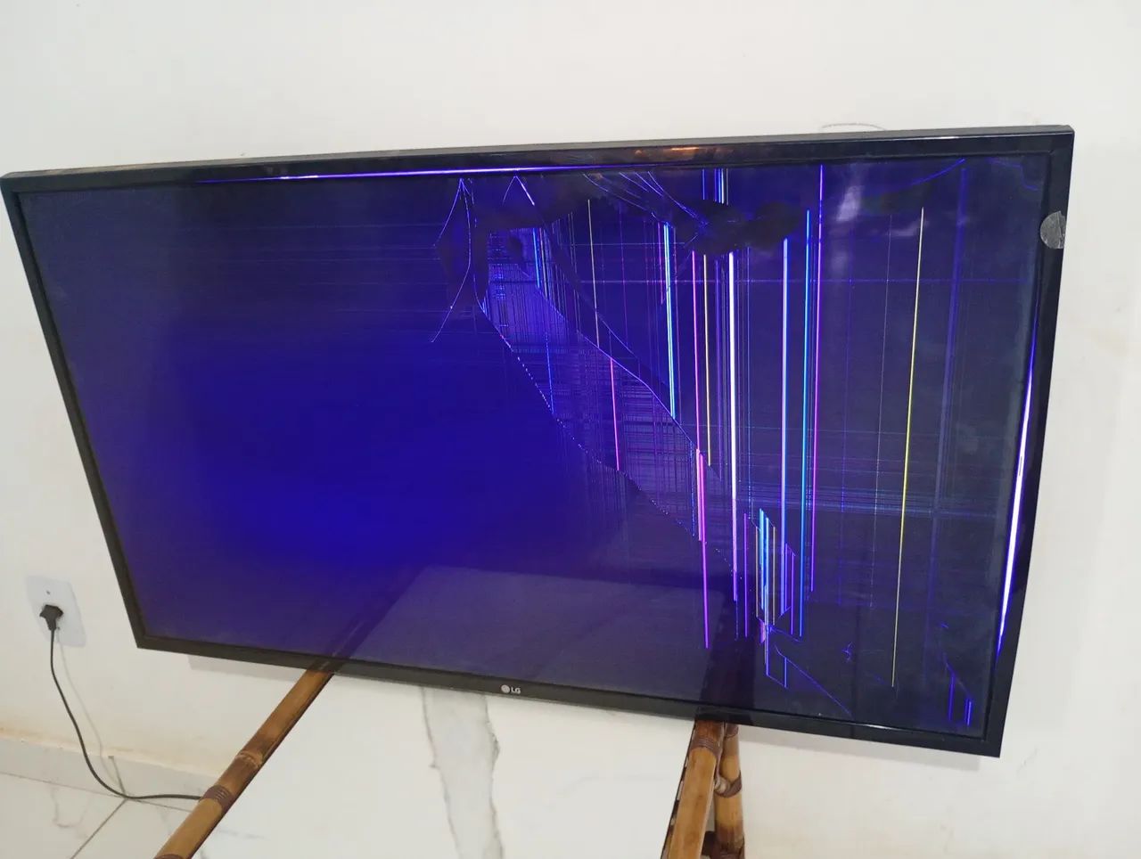 Tv para retirada de peças  - Foto 2