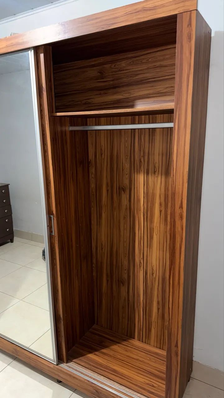 GUARDA ROUPAS / ROUPEIRO / PORTAS DE CORRER ESPELHO   - Foto 4