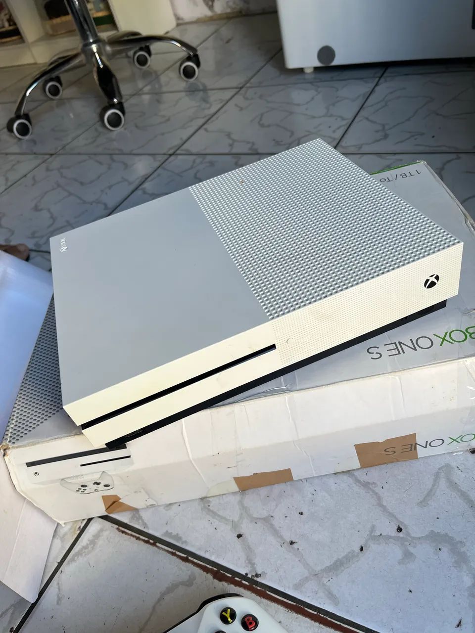Xbox one S 1TB  - Foto 5