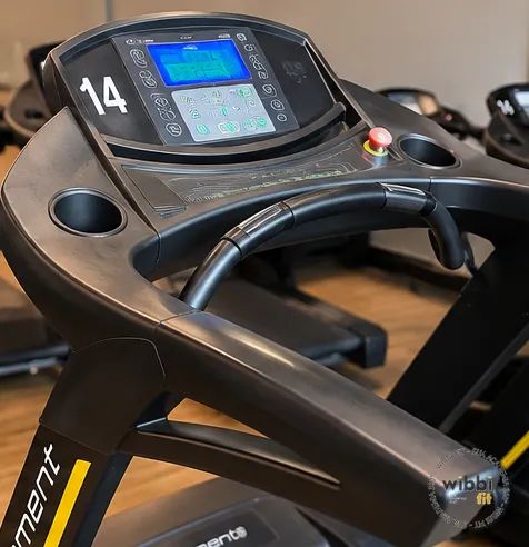 ESTEIRA PROFISSIONAL MOVEMENT RT 250 G2  - Foto 5