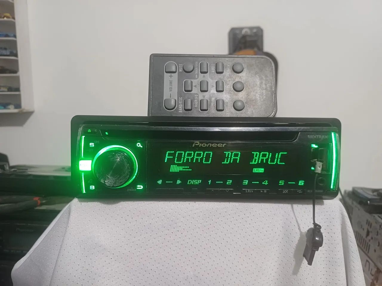 Pioneer Deh x3680ui ( COM BLUETOOTH NO AUXILIAR) - Foto 2