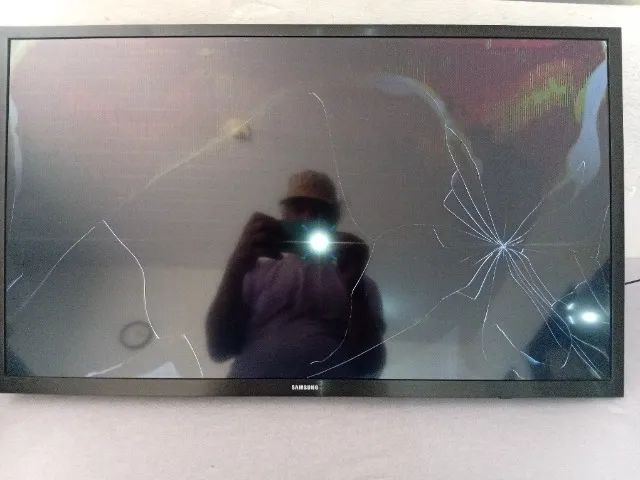 Tv Smart "Tv Samsung 32 polegadas com tela trincada"l - Foto 5