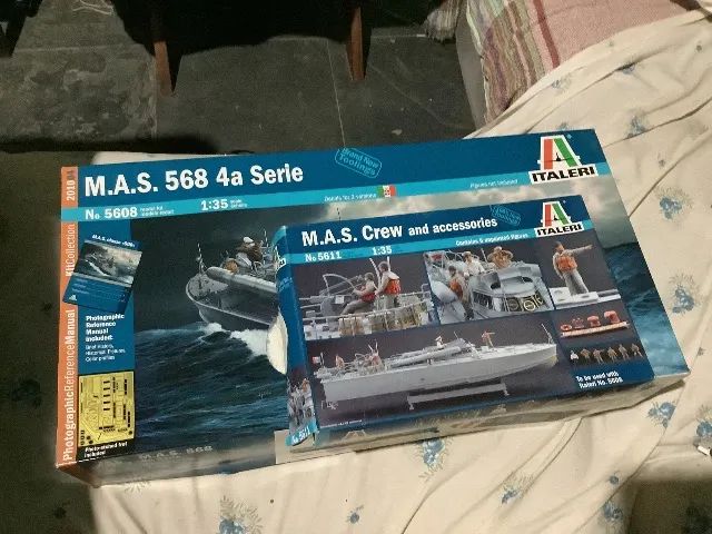 MAS 4a série 568 + MAS Crew e acessórios: escala 1:35 - Foto 2