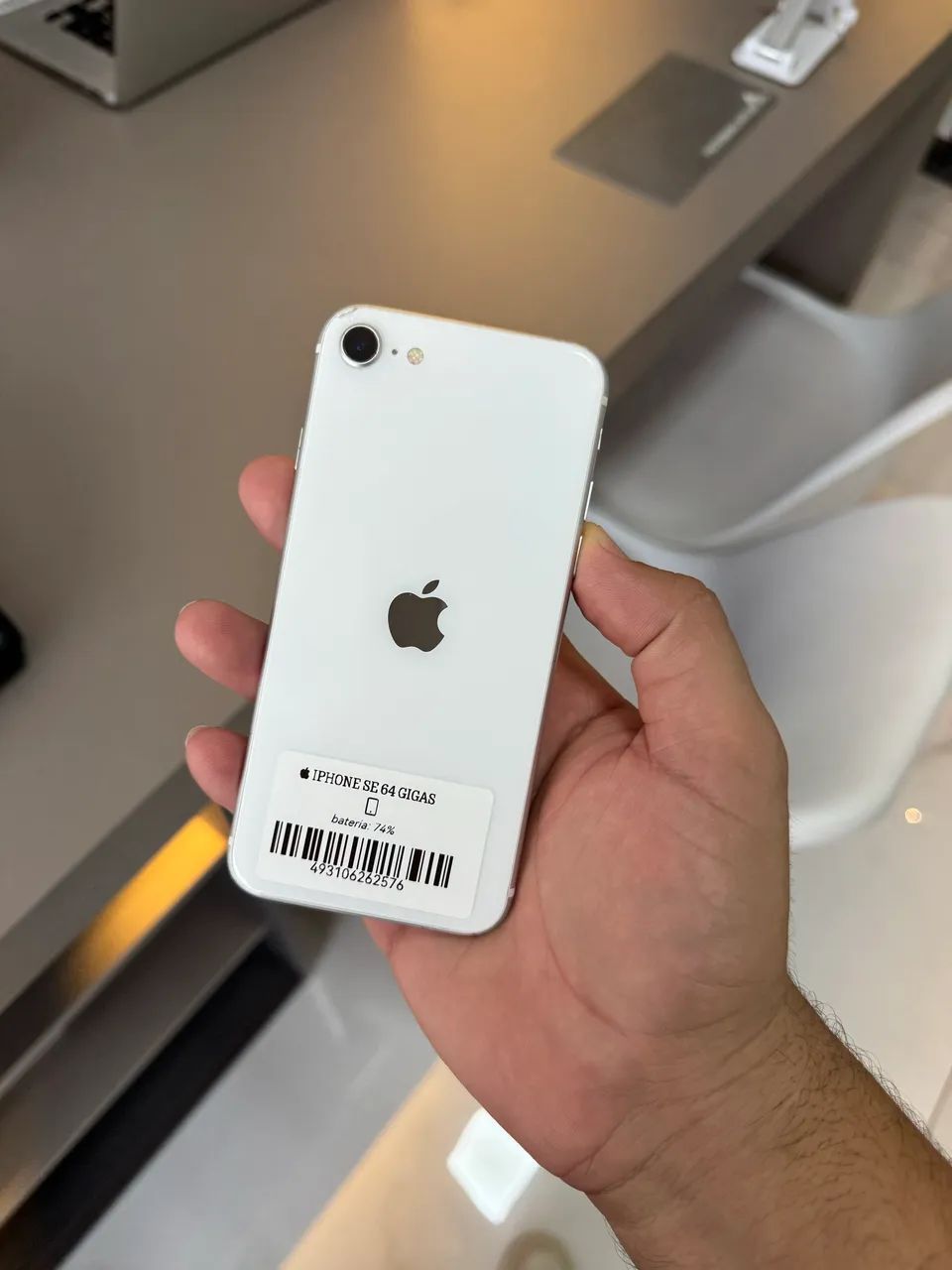iPhone SE 2 64Gb sem biometria 