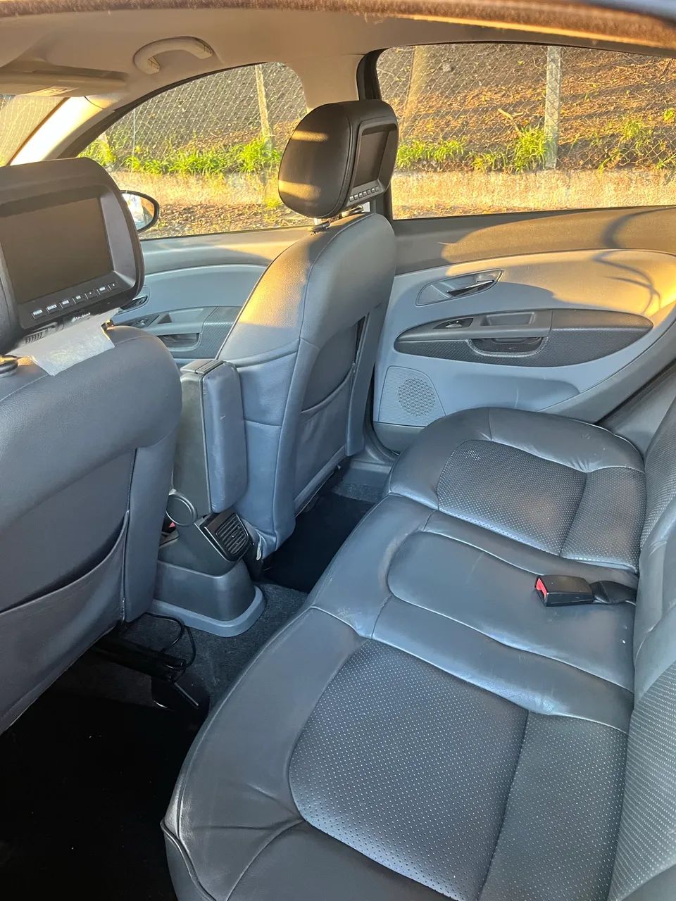 Fiat Linea Absolute 1.9/1.8 Flex Dualogic 4P 2013 - Foto 4