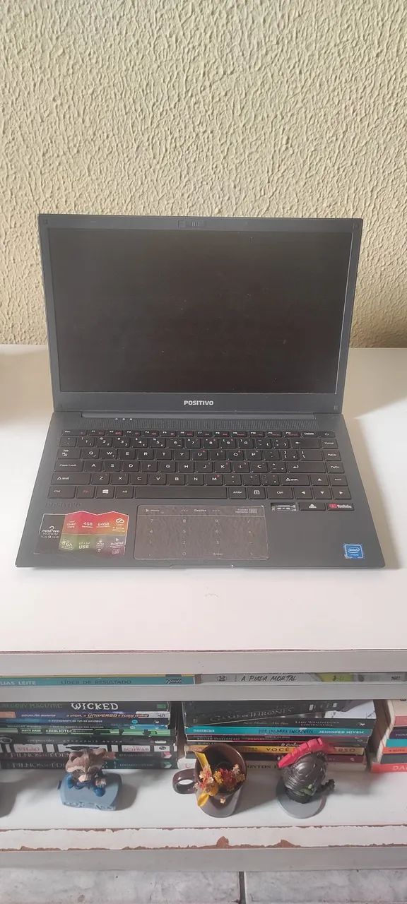 Notebook positivo (não está funcionando) 4gb ram e 64gb de armazenamento 