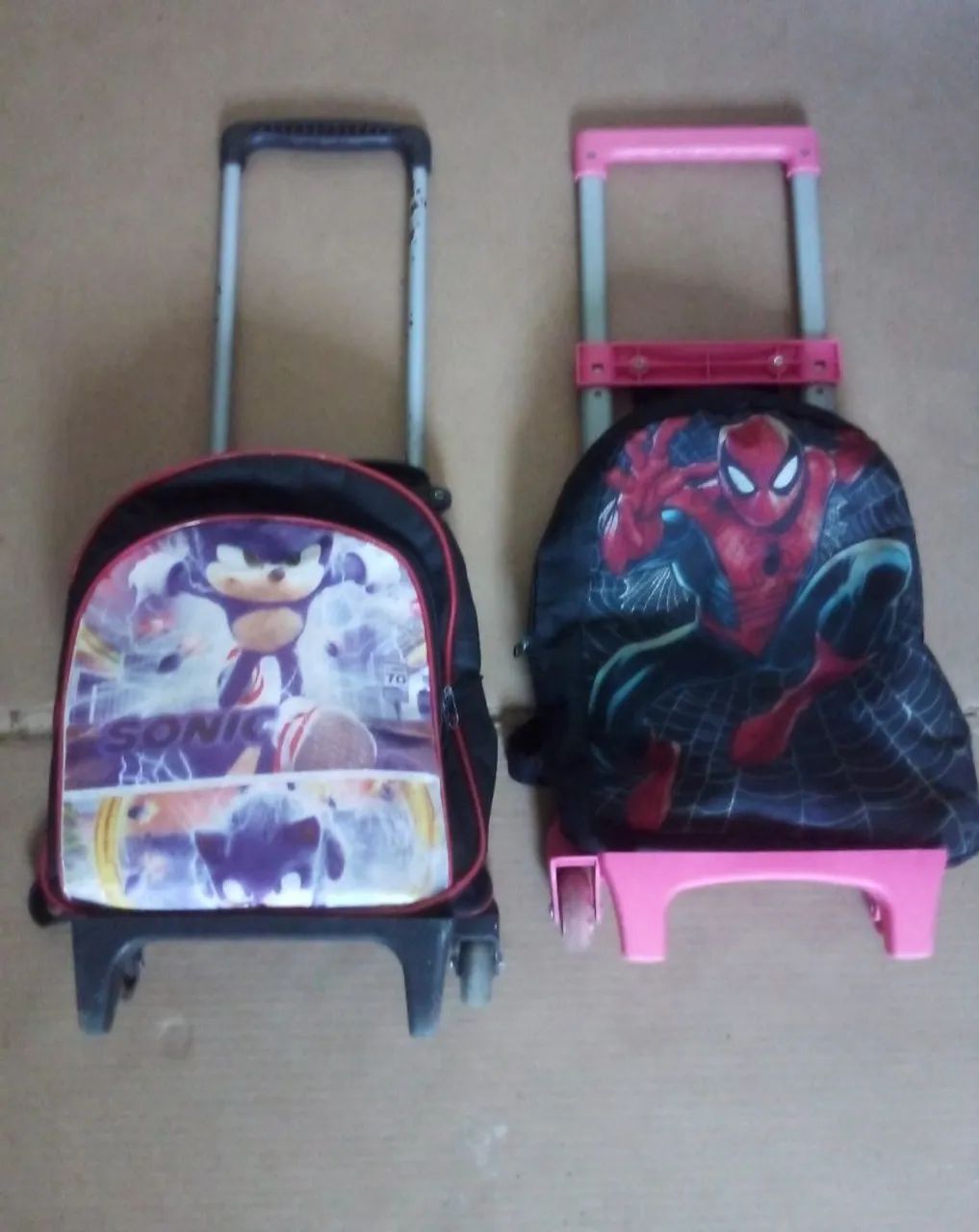 Par de Mochilas infantis com rodinhas  - Foto 2