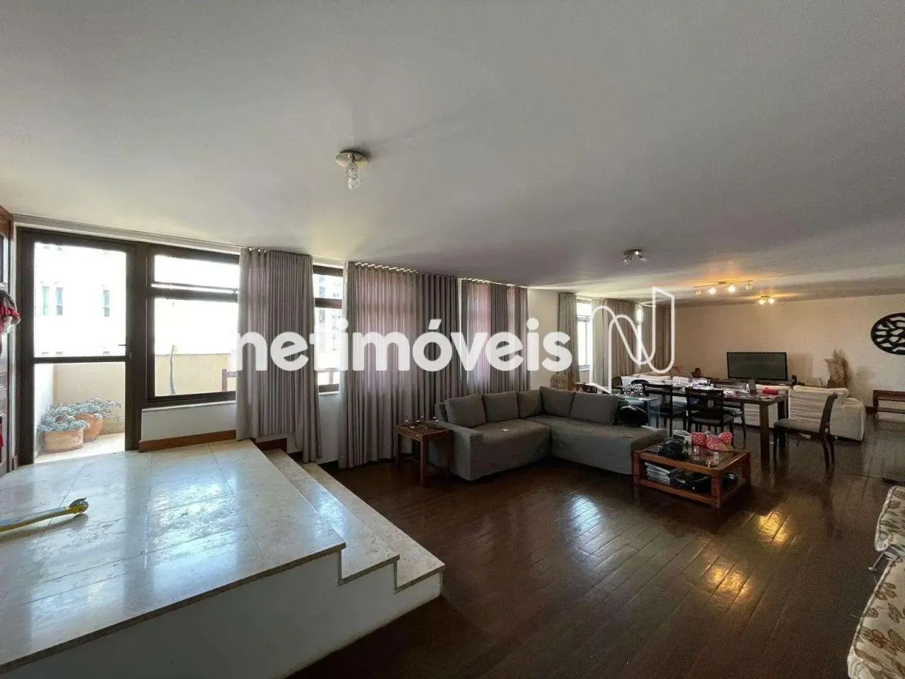 Apartamento 4 quartos, 200m²; à venda na Serra!